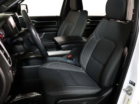 Used 2023 RAM 1500 Big Horn AWD/4WD image 4