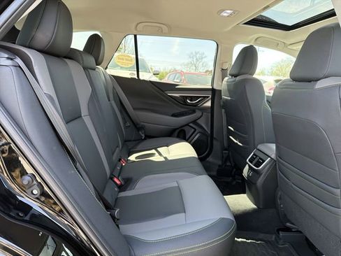 Used 2025 Subaru Outback Onyx Edition w/ Popular Package #2 image 17