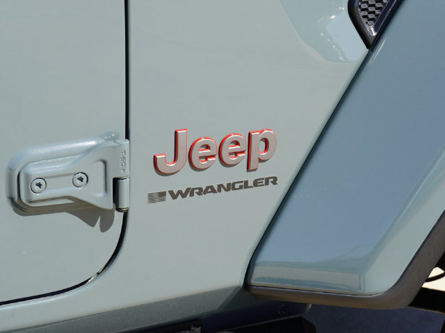 Used 2025 Jeep Wrangler Unlimited Rubicon w/ Safety Group AWD/4WD image 21