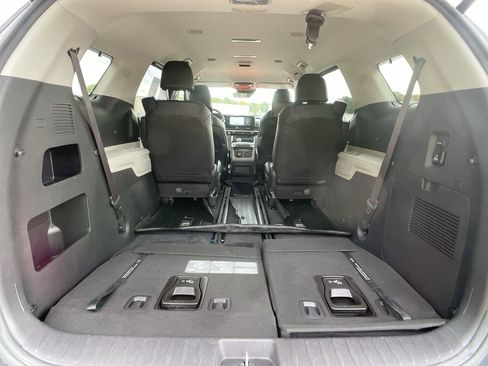 Used 2022 Kia Carnival SX image 31