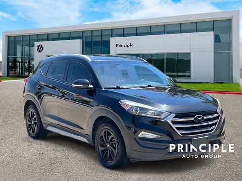 Used 2018 Hyundai Tucson SEL Plus w/ Cargo Package AWD/4WD image 3
