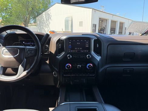 Used 2021 GMC Sierra 1500 Denali AWD/4WD image 18