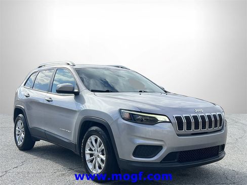 Used 2020 Jeep Cherokee Latitude image 4