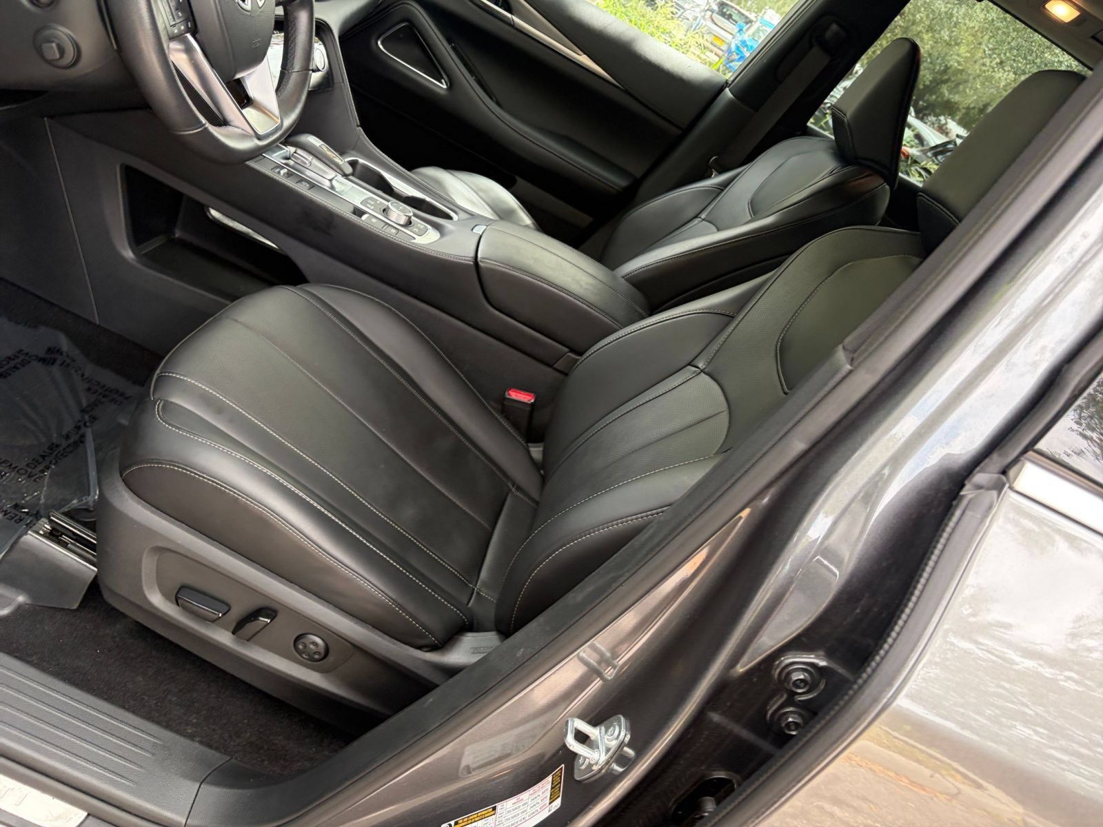 Used 2026 INFINITI QX60 Luxe FWD image 40
