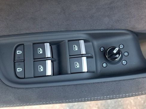 New 2025 Audi RS Q8 performance image 31