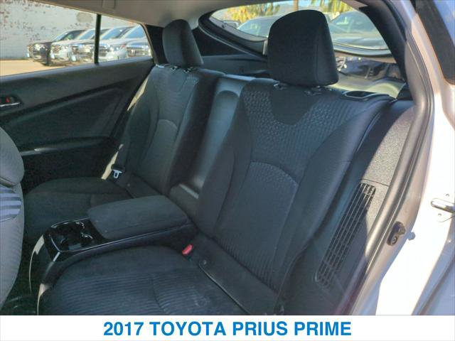 Used 2017 Toyota Prius Prime Plus w/ Preferred Accessory Package FWD image 23