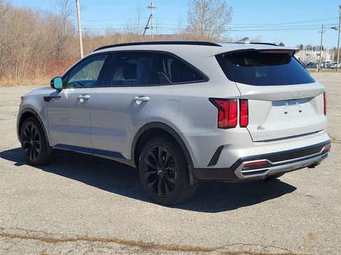Used 2023 Kia Sorento SX FWD image 7