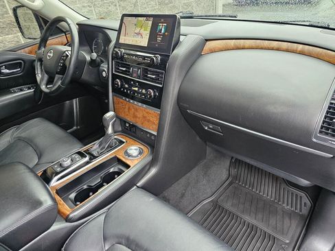 Used 2022 Nissan Armada SL w/ Captain's Chairs Package AWD/4WD image 16
