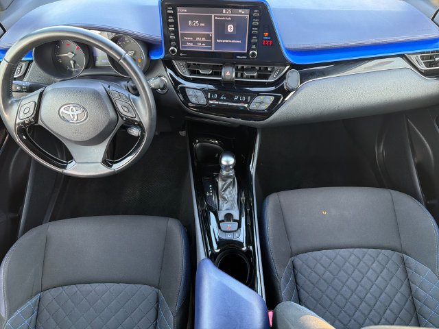 Used 2020 Toyota C-HR XLE FWD image 9