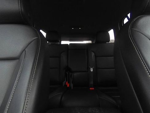 Used 2023 GMC Acadia SLT FWD image 27