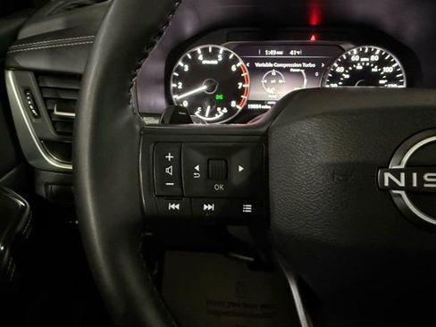 Certified 2025 Nissan Rogue SV image 14