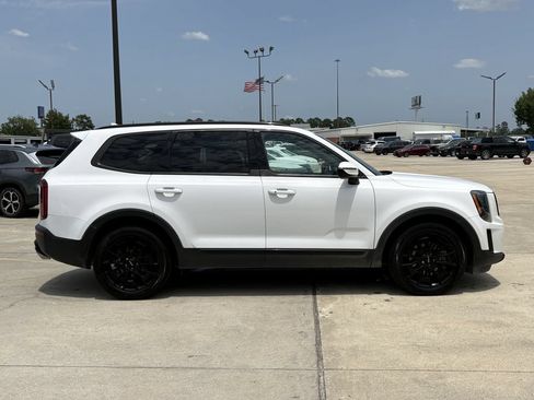 Used 2022 Kia Telluride SX w/ Nightfall Edition Package AWD/4WD image 4