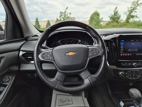 Used 2021 Chevrolet Traverse LT FWD image 20