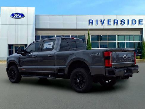 New 2026 Ford F250 Lariat w/ Black Appearance Package AWD/4WD image 4