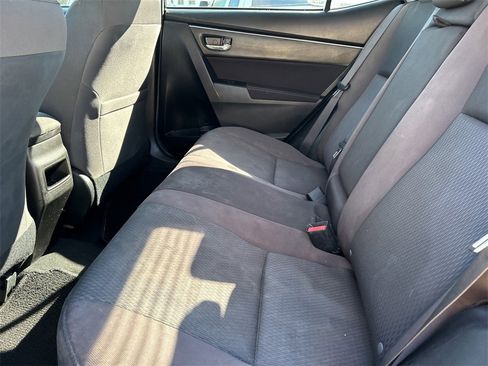 Used 2019 Toyota Corolla L image 15