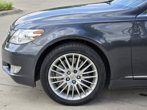 Used 2010 Lexus LS 460 RWD image 6