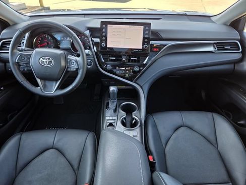 Used 2021 Toyota Camry XSE FWD image 10
