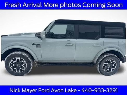 Used 2023 Ford Bronco Outer Banks image 3