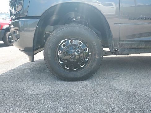New 2026 RAM 3500 Laramie AWD/4WD image 10