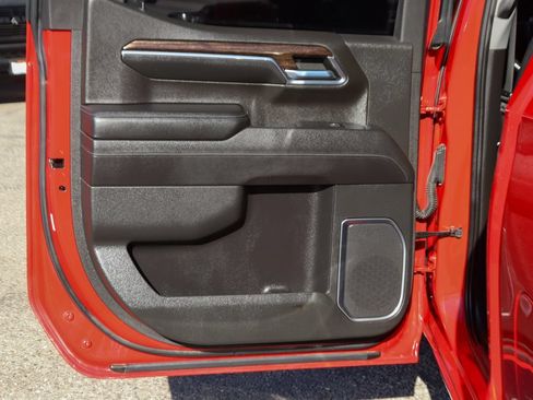 Used 2022 GMC Sierra 1500 Elevation RWD image 31