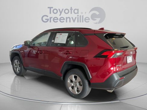 Certified 2023 Toyota RAV4 XLE w/ Convenience Package FWD image 4