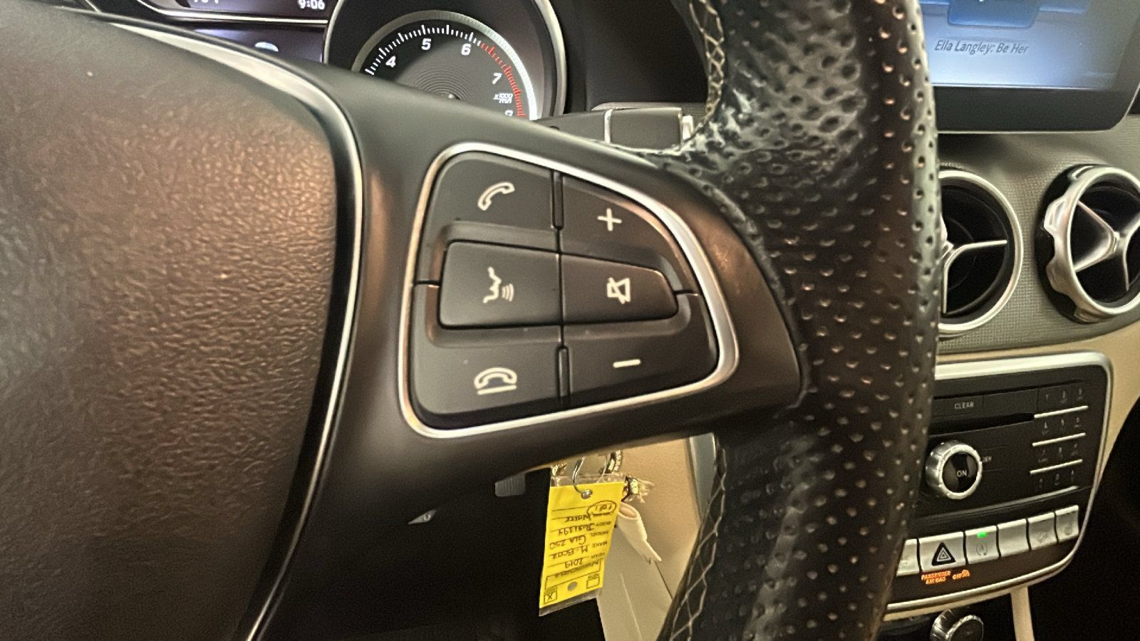 Used 2019 Mercedes-Benz GLA 250 4MATIC image 17