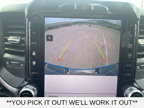 Used 2022 RAM 1500 Big Horn AWD/4WD image 19