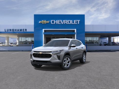 New 2026 Chevrolet Trax LS w/ LS Convenience Package FWD image 32