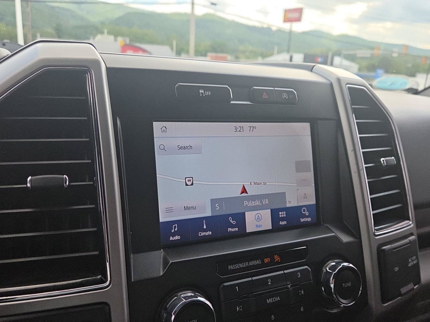 Used 2019 Ford F150 Lariat AWD/4WD image 30