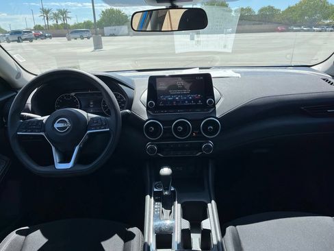 Used 2025 Nissan Sentra SV FWD image 12
