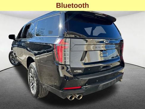 Used 2025 Chevrolet Suburban Z71 AWD/4WD image 10
