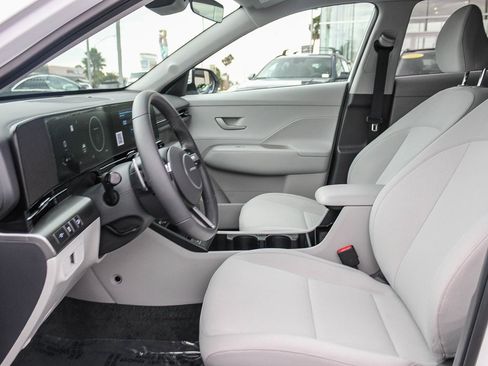 Certified 2025 Hyundai Kona SEL image 19