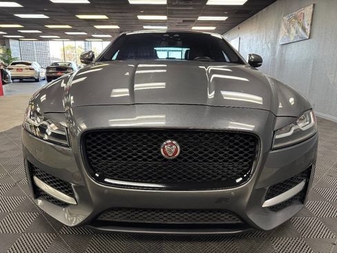 Used 2016 Jaguar XF R-Sport image 4