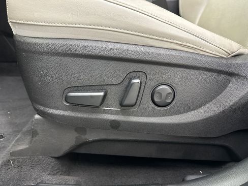 Used 2023 Kia Telluride S w/ S Sunroof Package FWD image 10