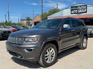 Used 2017 Jeep Grand Cherokee Overland image 1