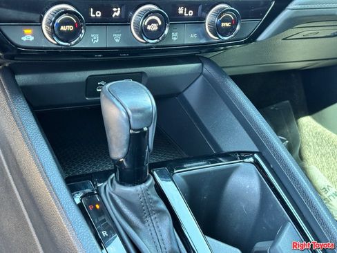 Used 2024 Honda Accord Sport image 29