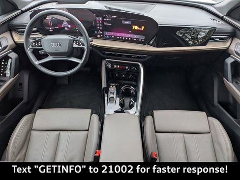 Used 2025 Audi Q5 Premium Plus w/ Premium Plus image 19