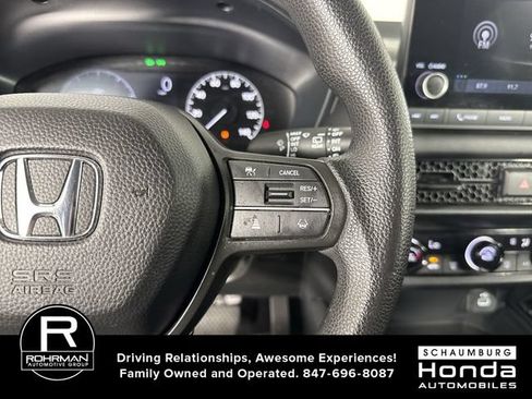 Used 2025 Honda HR-V LX image 13