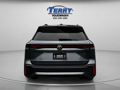New 2026 Volkswagen Tiguan SE R-Line image 4