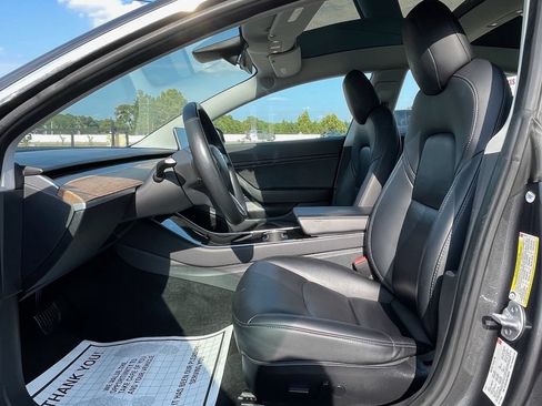 Used 2018 Tesla Model 3 Long Range RWD image 14