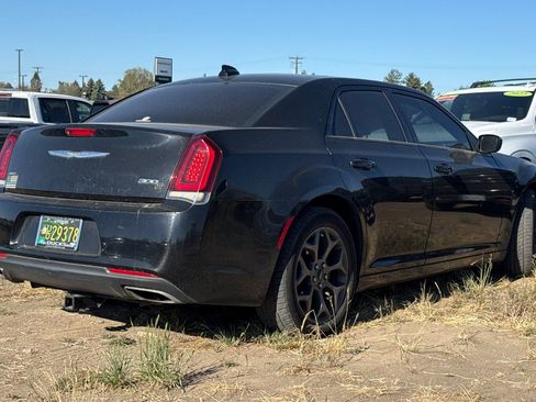 Used 2018 Chrysler 300 S AWD/4WD image 4