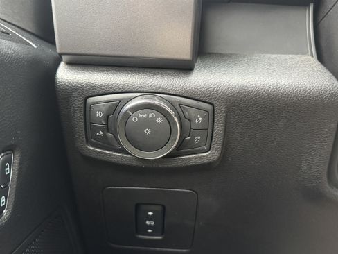 Used 2017 Ford F150 XLT w/ Equipment Group 302A Luxury image 31