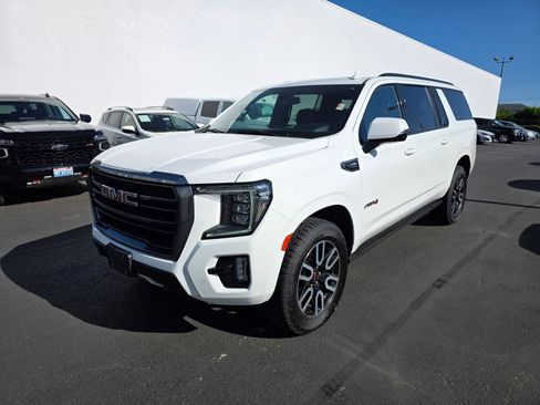 Used 2021 GMC Yukon XL AT4 w/ AT4 Premium Package AWD/4WD image 2