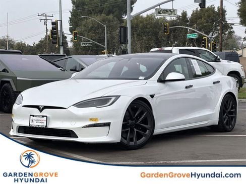Used 2022 Tesla Model S image 1