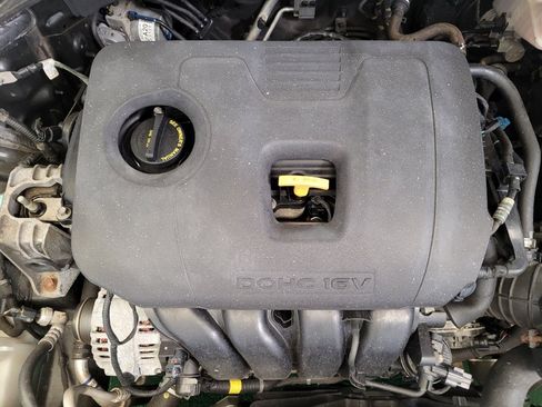 Used 2018 Hyundai Elantra SEL FWD image 30