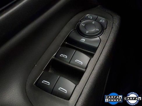 Used 2024 Chevrolet Equinox LT FWD image 17