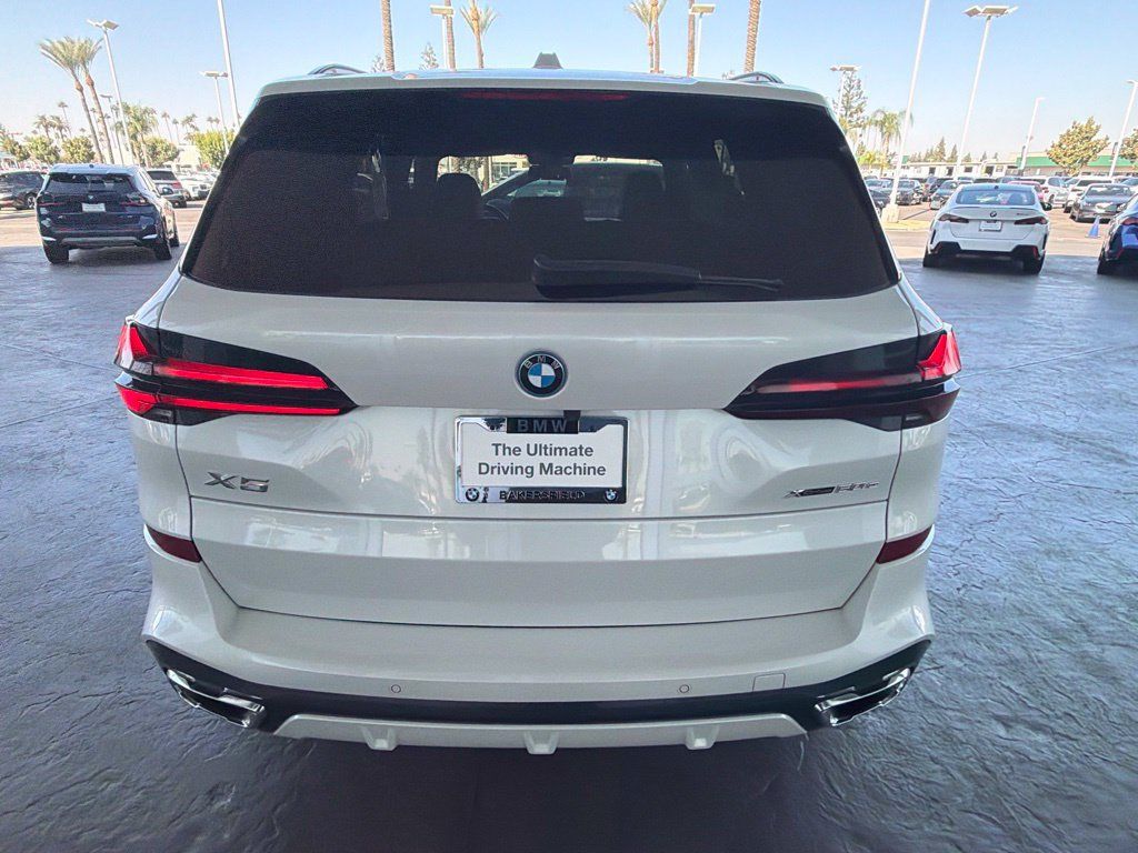 Used 2024 BMW X5 xDrive50e w/ Executive Package AWD/4WD image 4