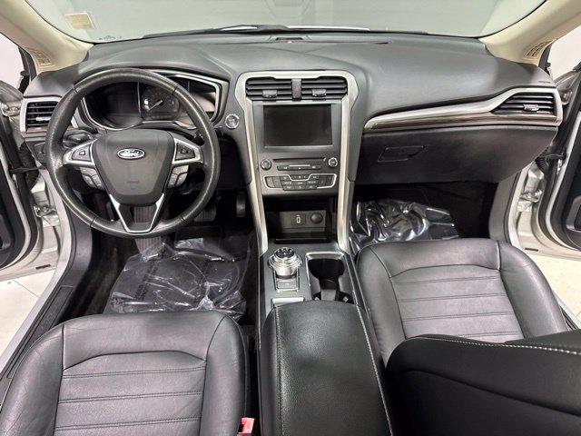 Used 2018 Ford Fusion Energi SE FWD image 2