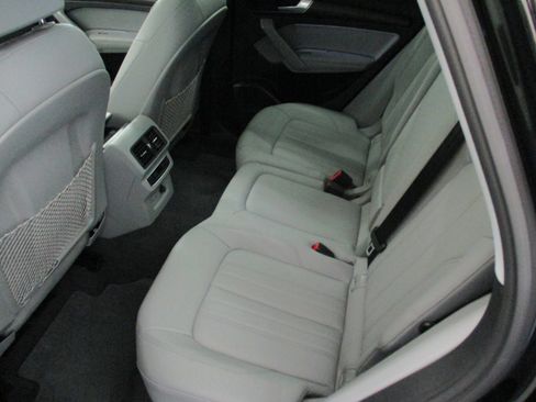 Used 2022 Audi Q5 2.0T Premium Plus image 12
