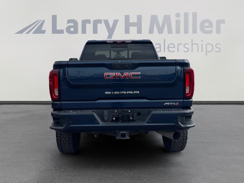 Used 2022 GMC Sierra 2500 AT4 w/ AT4 Premium Plus Package AWD/4WD image 4